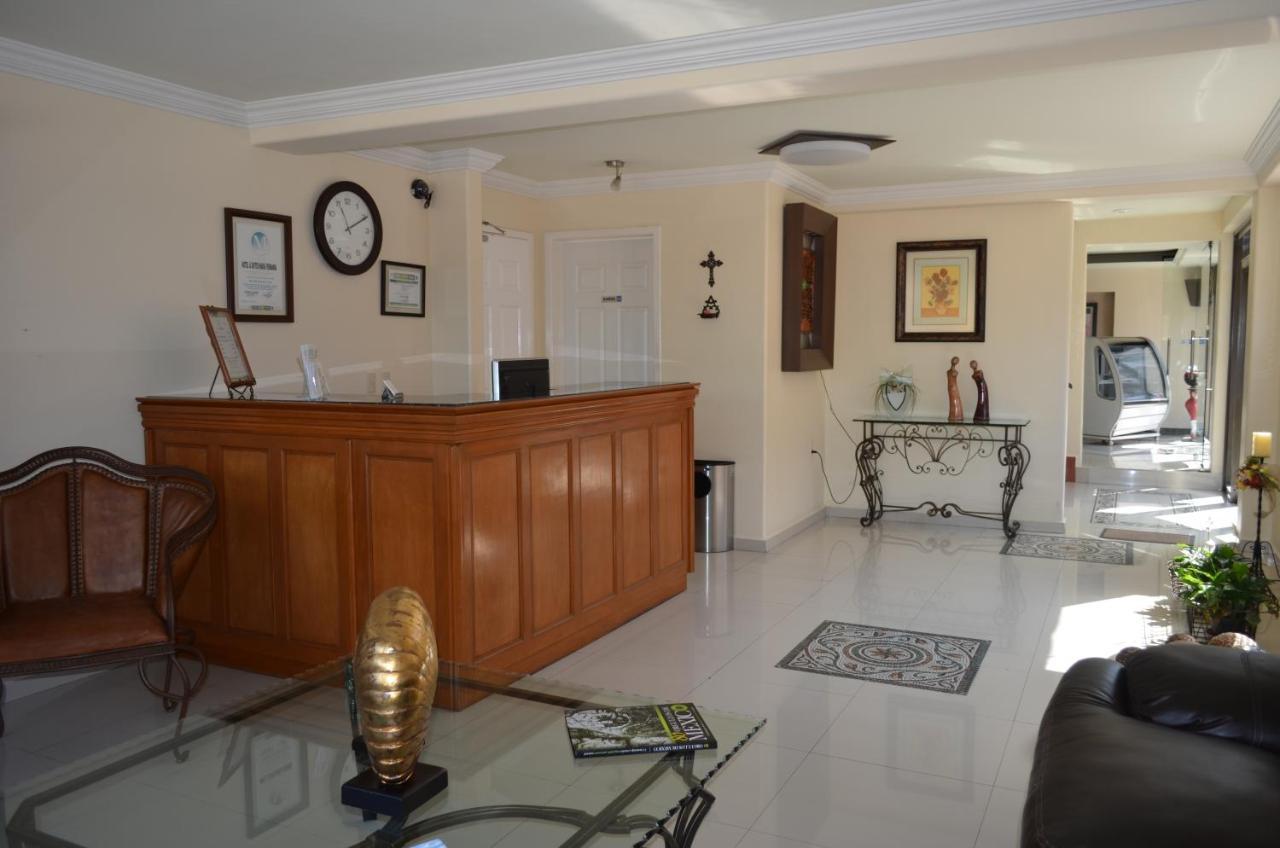 Hotel Y Suites Maria Fernanda Zitácuaro Eksteriør bilde